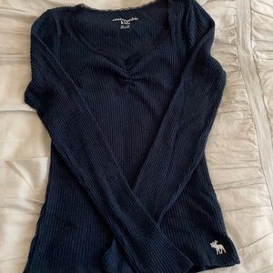Abercrombie kids girls long sleeved top 13/14